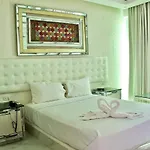 Hotel Lirio Cala