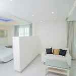 Hotel Lirio Cala